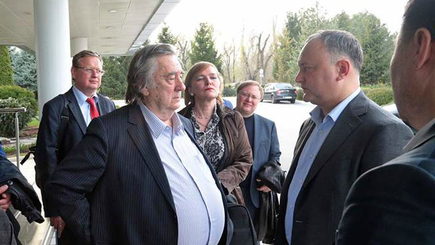 Особое мнение: визит Александра Проханова