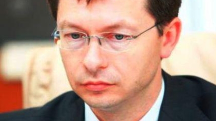 Экс-министр осужден на 3 года
