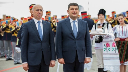 Премьер-министр Украины прибыл в Кишинев