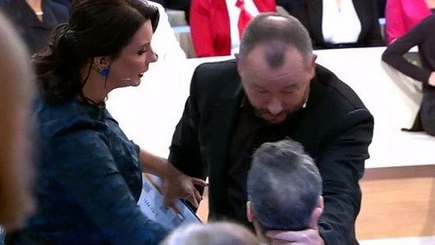 «Надругательство» над российским флагом