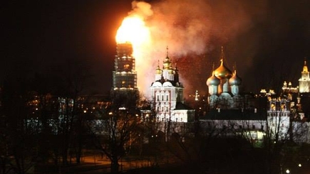 В Москве горит Новодевичий монастырь