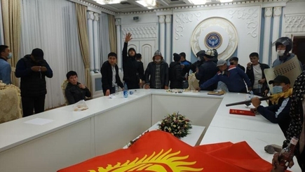 Что происходит в Киргизии. Коротко