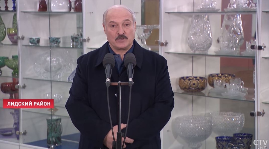 Лукашенко раскритиковал российские тесты на коронавирус