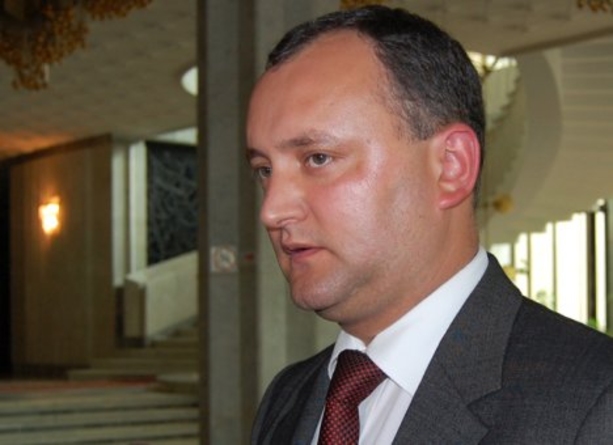 Президента Тимофти обвиняют в узурпации власти