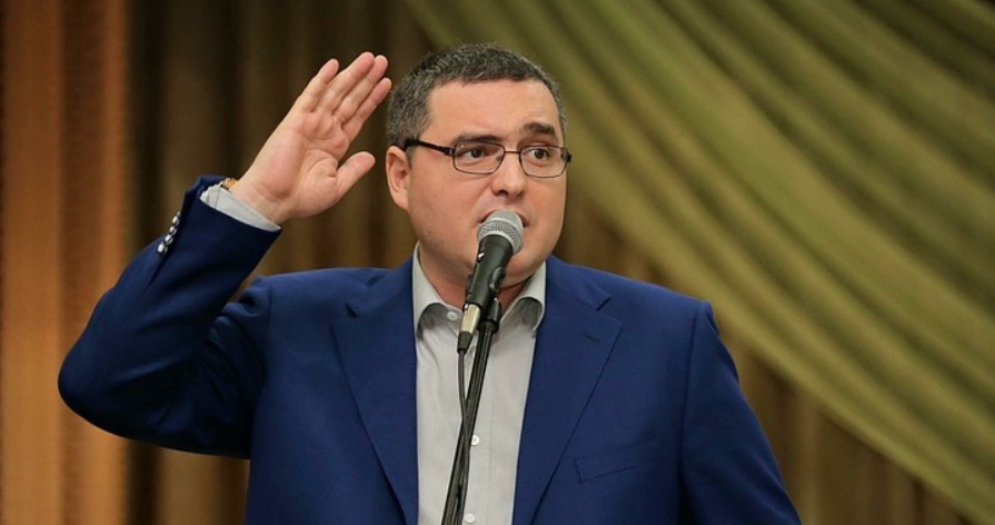 Он улетел, но обещал, обещал, обещал…