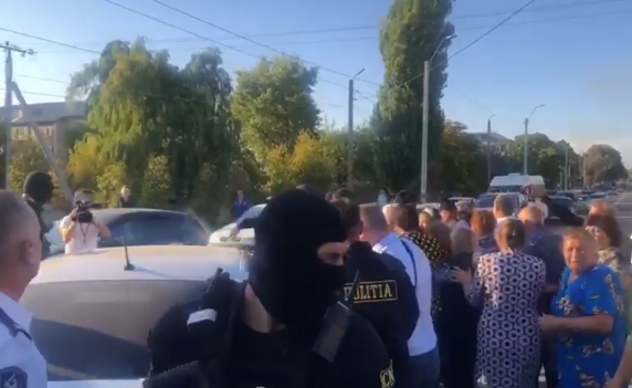 Арестованные женщины и возвращение миллиарда