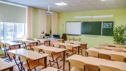 До родителей должно дойти, что даже провал на баке - это не конец жизни выпускника...