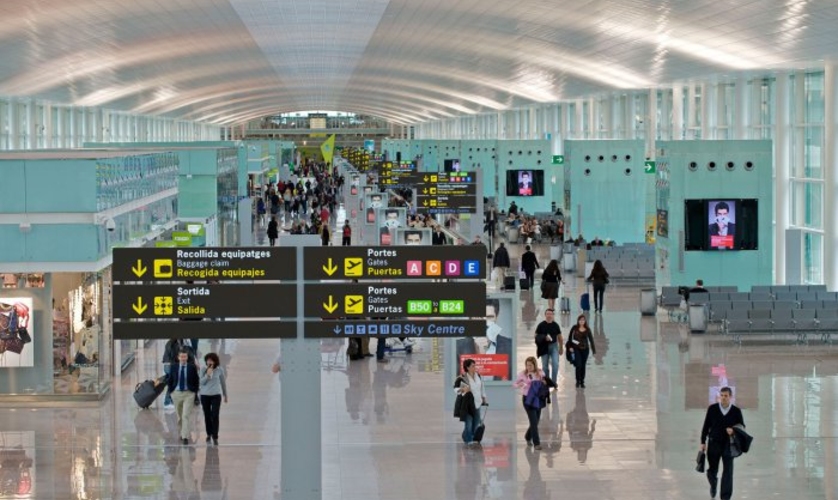 МИДЕИ выпустило предупреждение относительно поездок в Барселону