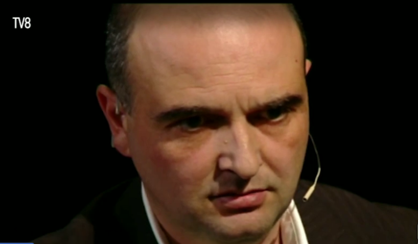 Бизнесмен Денис Уреке выступил с разоблачениями банковских хищений. Цензор его отредактировал.