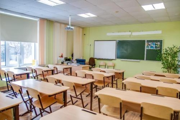 До родителей должно дойти, что даже провал на баке - это не конец жизни выпускника...