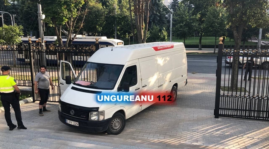 Больше года нет воды? Виновата Майя Санду!