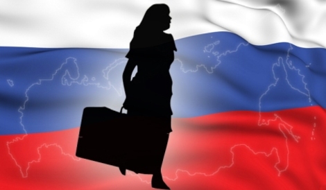 «Просто дайте бумагу, что я человек» Как в России живут мигранты: три монолога