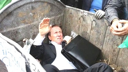 Евгений Собор: «Из политики должны уйти не только первые лица страны, но и госчиновники которые обслуживали олигархический режим»