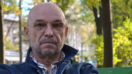 Больше слов! И много-много помощи от Москвы.