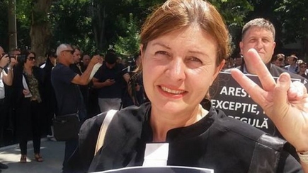 Последователи тандема Санду-Нэстасе атакуют и оскорбляют адвоката Георгия Петика