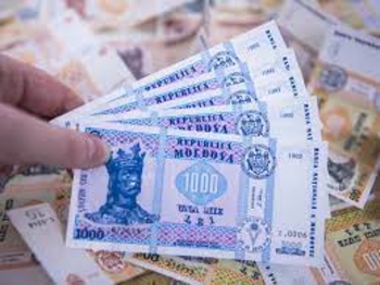 Налоговая отчиталась: число миллионеров выросло на тысячу человек