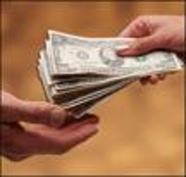 Елена Замура: Важнейшая тема - коррупция в верхних эшелонах власти, а также взаимодействия олигархических кланов с политическими партиями