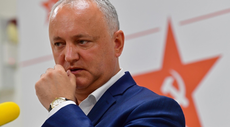 Политический хамелеон