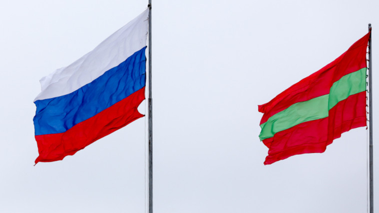 Флаг России станет «государственным» символом в Приднестровье