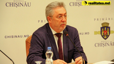 Грозаву предполагает, что ситуацию со свалкой в своих целях использовали люди из политики