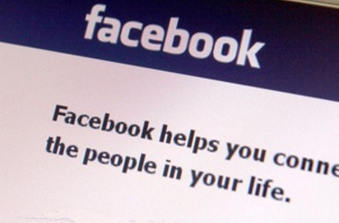 Facebook и Apple собираются бороться с интернет-корпорацией Google