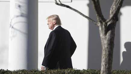 Администрация Трампа готовит распоряжение о снятии санкций с России – аналитик