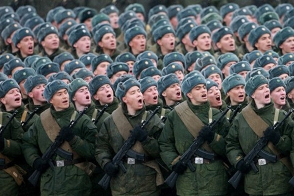 Россия стянула в Крым войска, которым надо 2,6 миллиона кубометров воды в год