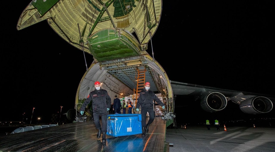 Российский самолет доставил из Китая в Молдову груз для борьбы с Covid-19