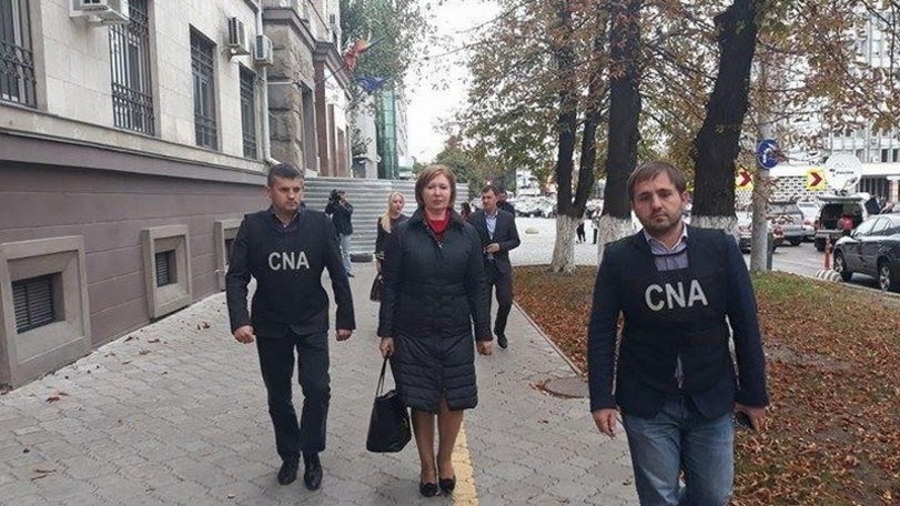 30 суток ареста получила замминистра финансов