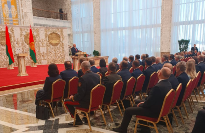 Лукашенко вступил в должность президента Беларуси на тайной инаугурации