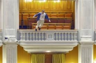 ЧП в Румынии. Протест Адриана Собару