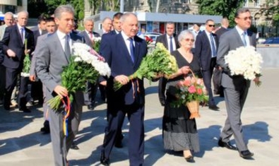Власти почтили память жертв сталинских депортаций