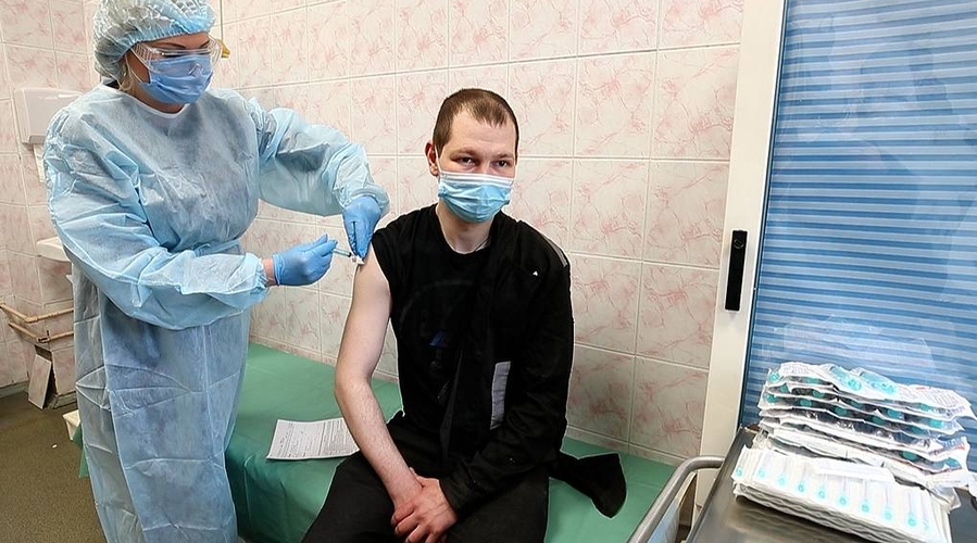 Эксперт: для ревакцинации после 