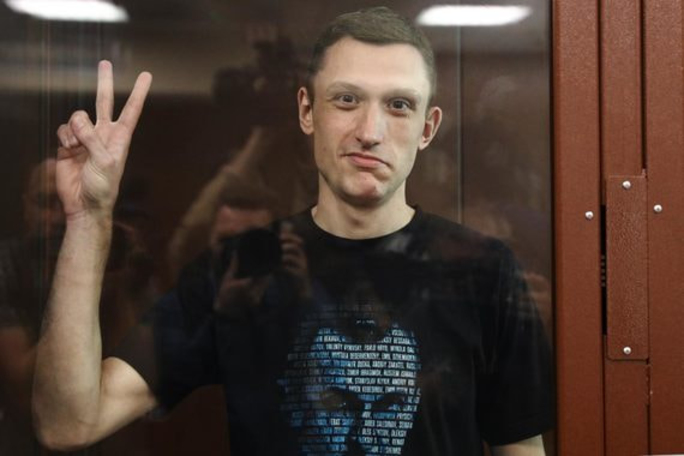 Солидарность. Девиз украинских военных моряков - «Своїх не кидаємо!» - в полной мере относится и к Косте Котову.
