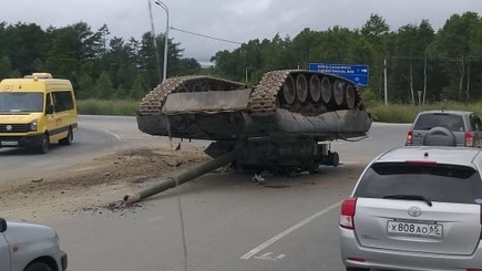 Танки на дороге не валяются? Еще как!