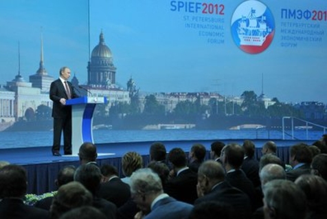 Владимир Путин:«Пузыри» и «пустышки» не должны иметь места ни в политике, ни в экономике