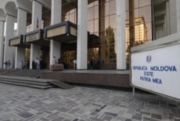 Анонс. Молодежное крыло Партии социалистов «Молодая Гвардия» проведет пикет. Тема - отставка Лупу