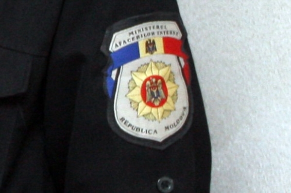 Инспектор криминальной полиции задержан в момент получения взятки