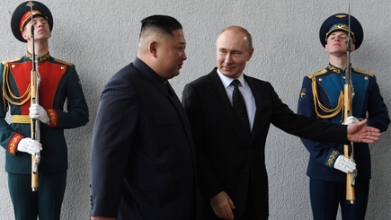 Путин стал шестым встретившимся с Ким Чен Ыном главой государства