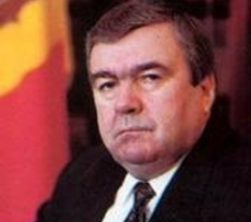 Сегодня День рождения первого президента Молдовы Мирчи Снегура