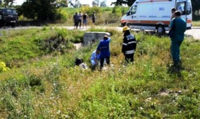 Мотоцикл и автомобиль столкнулись близ Бельц