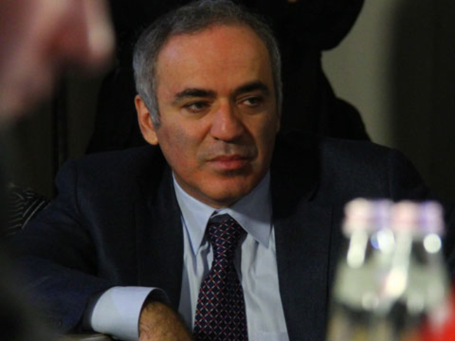 Каспаров сравнил диктатуру Путина с правлением Гитлера