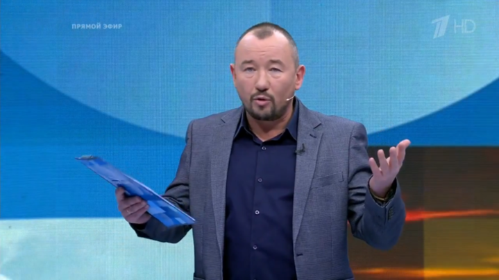 Украинец Валерий Ананьев плюнул в лицо российскому телеведущему Артему Шейнину