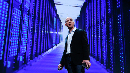 Основатель Amazon стал самым богатым бизнесменом в истории