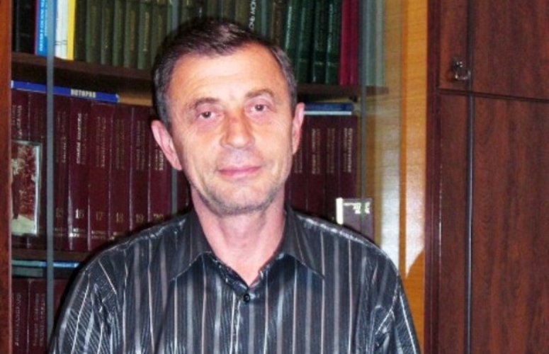 Кто подставляет  молдавских  коммунистов?