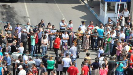 Крестьянской бунт откладывается