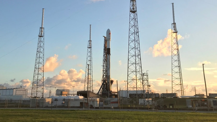 SpaceX впервые повторно запустила мощнейшую модификацию ракеты Falcon 9 Block 5 (и снова посадила ее)