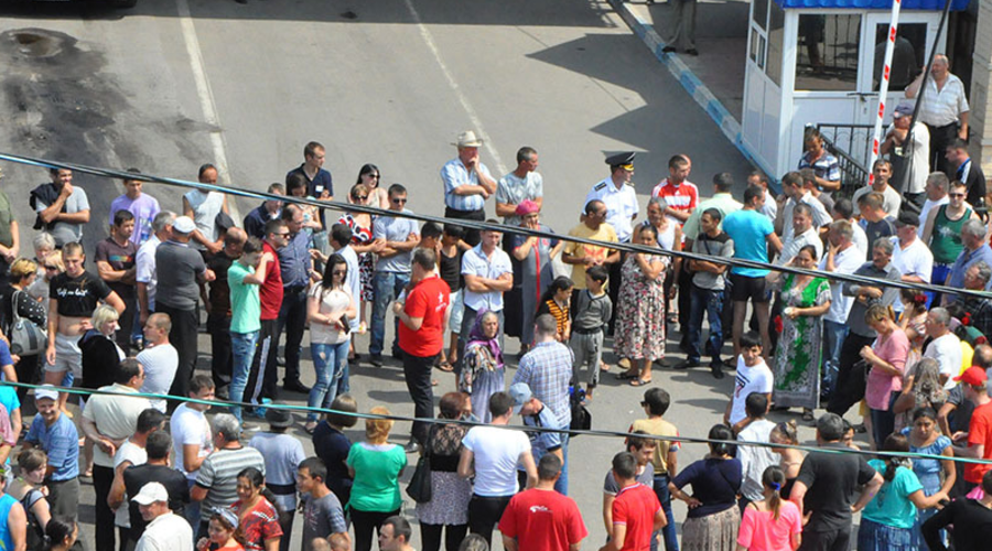 Крестьянской бунт откладывается