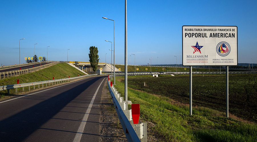 Хотели бы вы, чтобы дороги в вашем городе ремонтировали американцы?