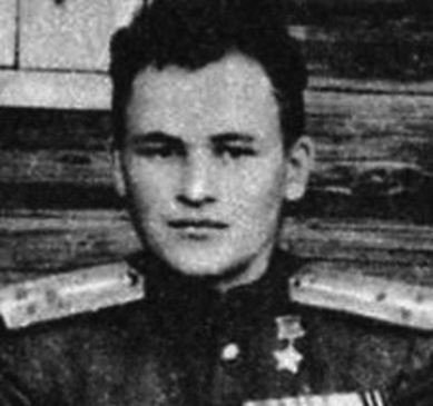 Подвиг военного лётчика Владимира Муратова